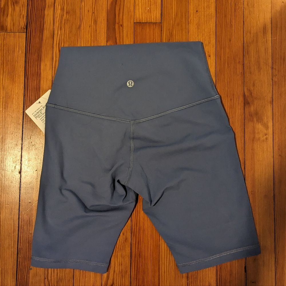 Lululemon Water Drop Shorts Size 4